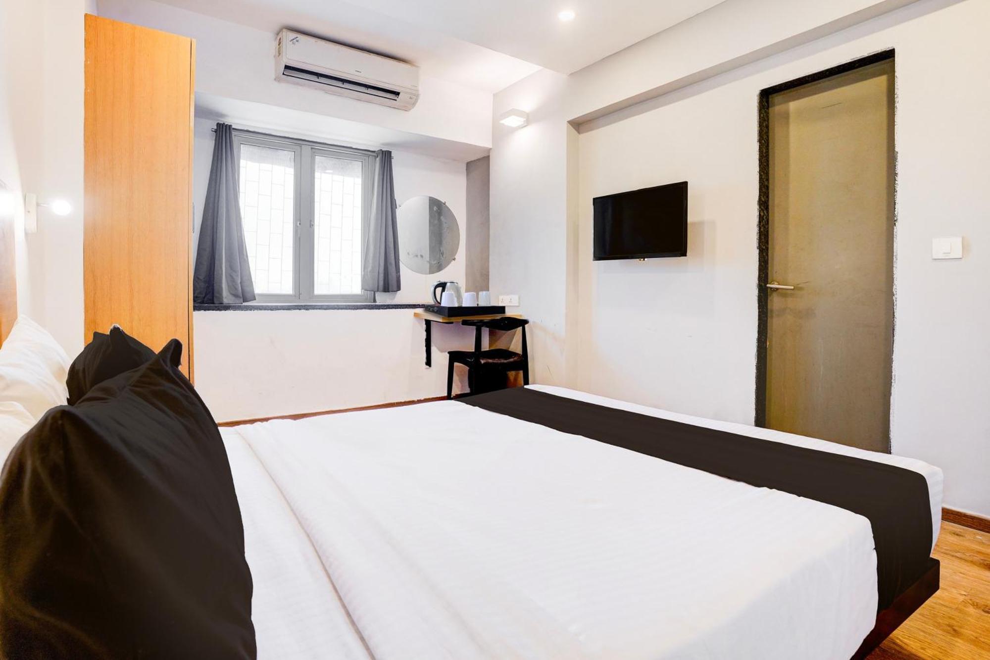 Hotel Super Townhouse Khar The Unicontinental Mumbai Exterior foto
