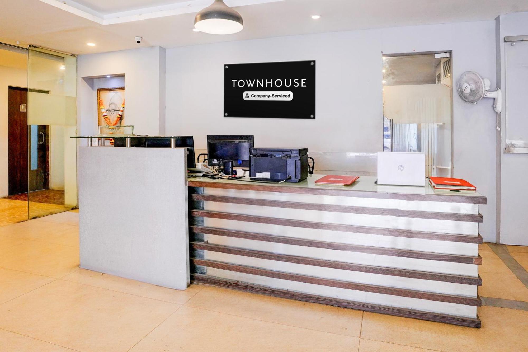 Hotel Super Townhouse Khar The Unicontinental Mumbai Exterior foto