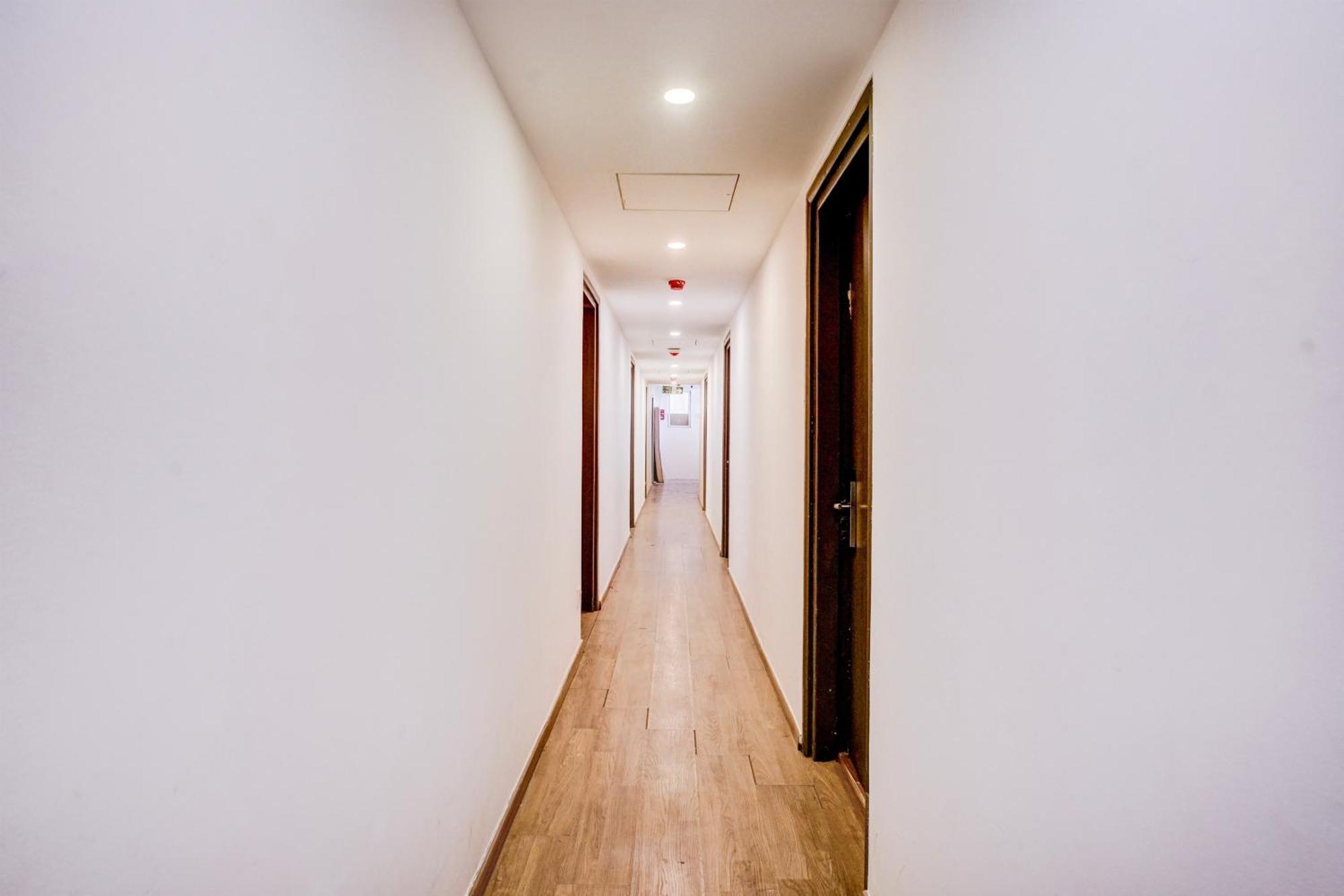 Hotel Super Townhouse Khar The Unicontinental Mumbai Exterior foto
