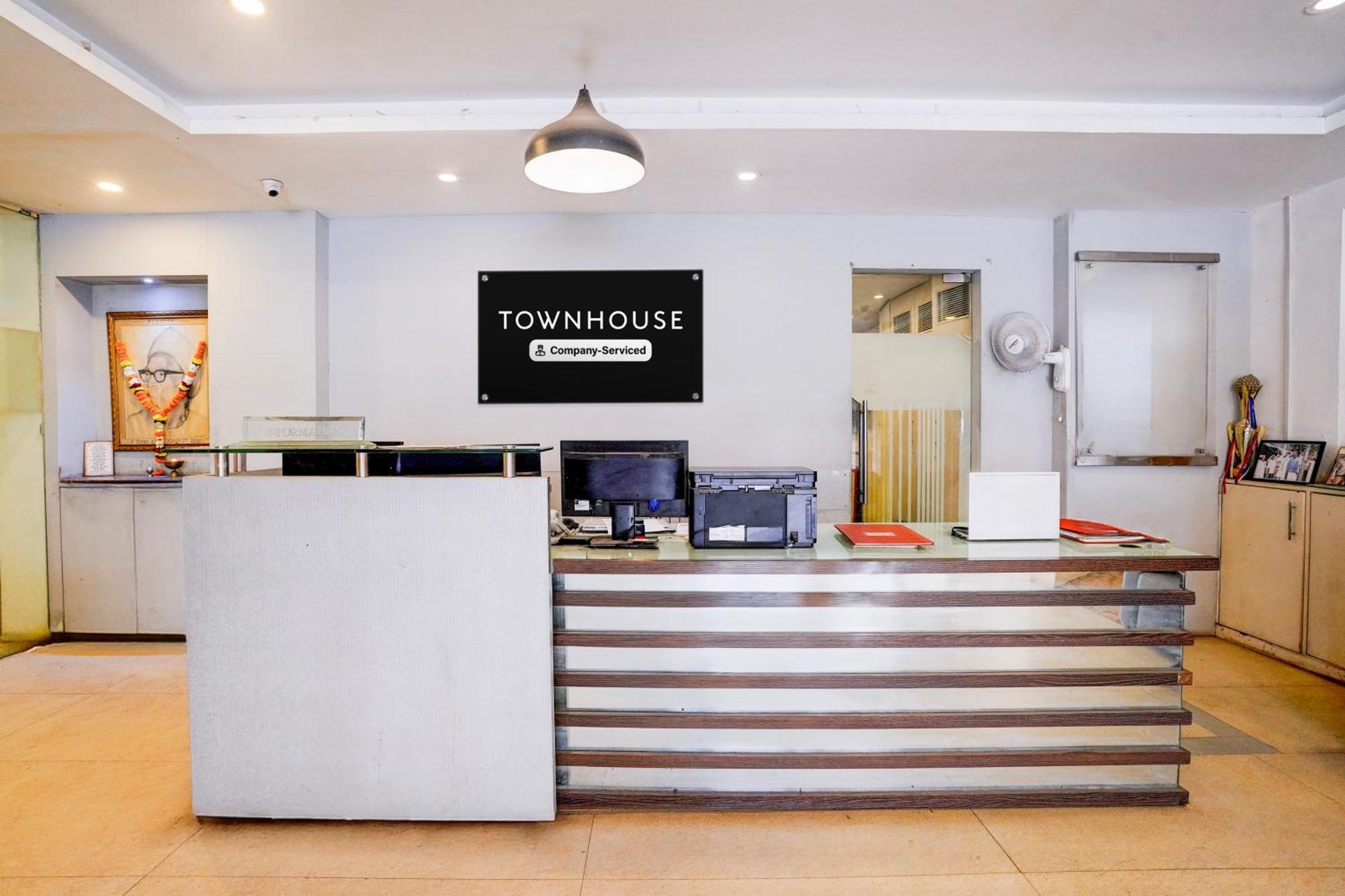 Hotel Super Townhouse Khar The Unicontinental Mumbai Exterior foto
